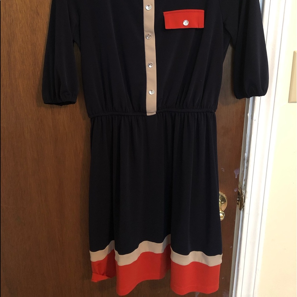 Dress - Picture 3 of 3